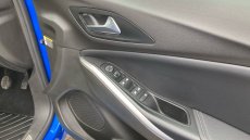 Vauxhall Grandland 1.2 Turbo Ultimate 5dr Petrol Hatchback